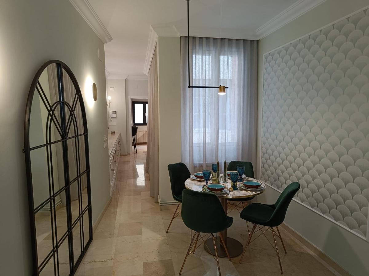 Apartamento Pie De Torre Catedral Granada Exterior foto